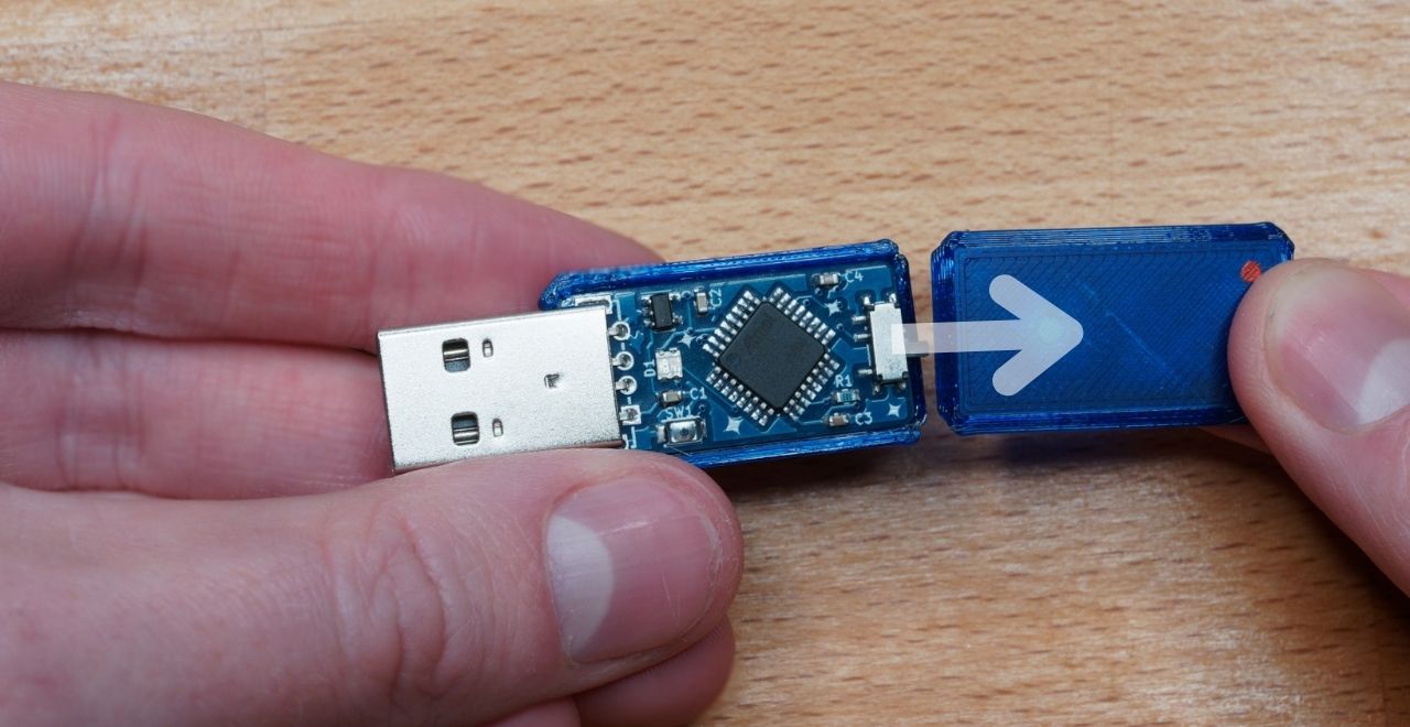 USB Nova opening case
